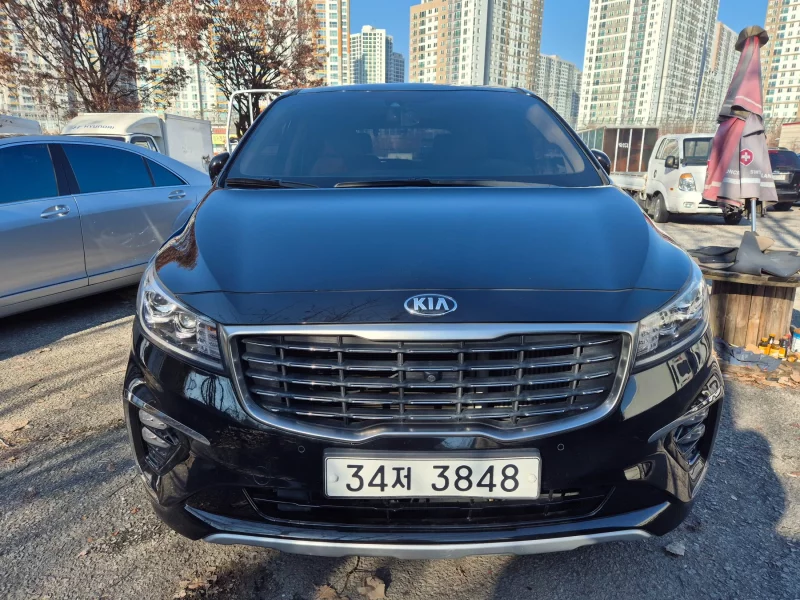 Kia Carnival