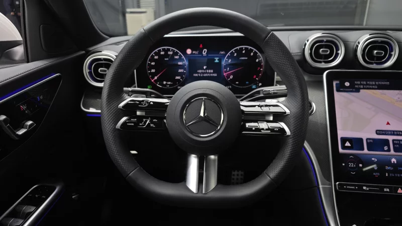 Mercedes-Benz C-Class