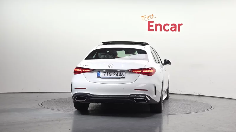 Mercedes-Benz C-Class