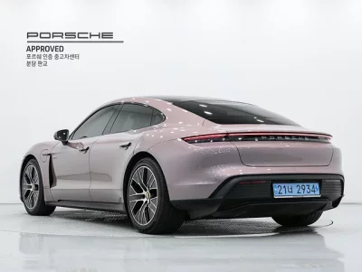 Porsche TAYCAN