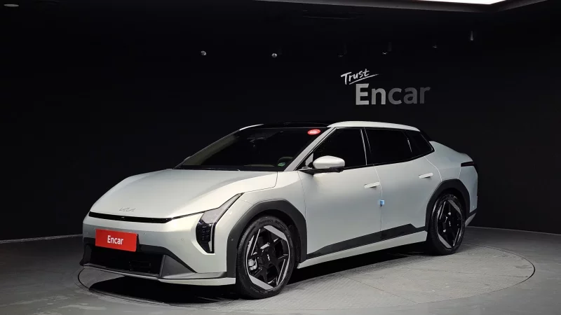 Kia EV4