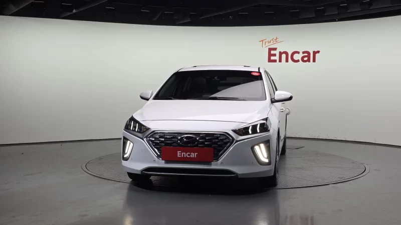 Hyundai Ioniq
