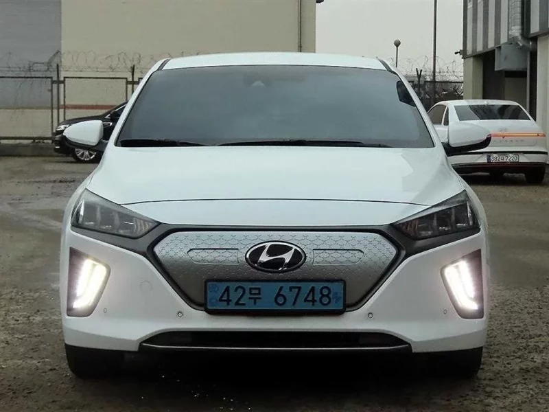 Hyundai Ioniq