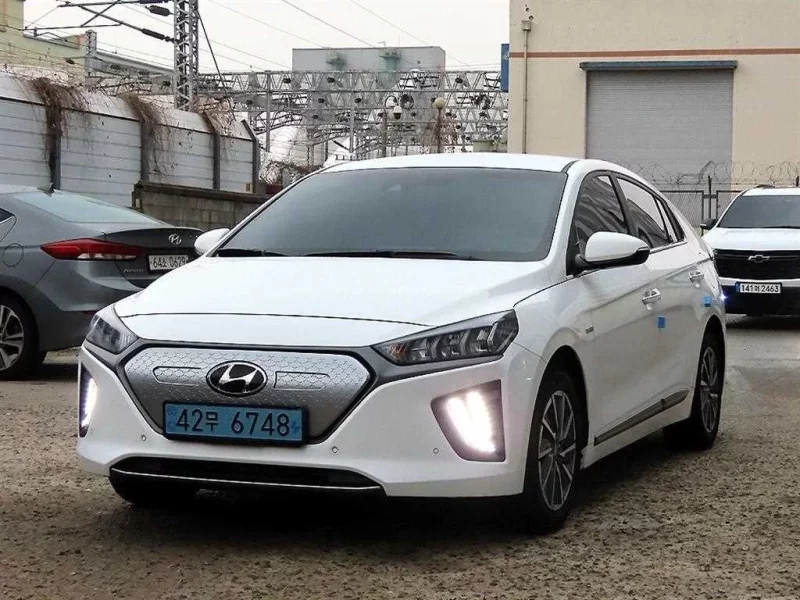 Hyundai Ioniq