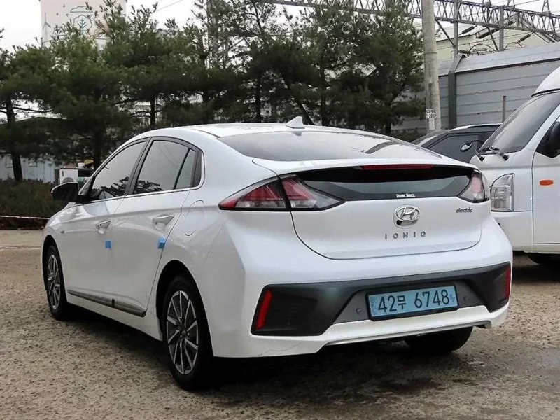 Hyundai Ioniq