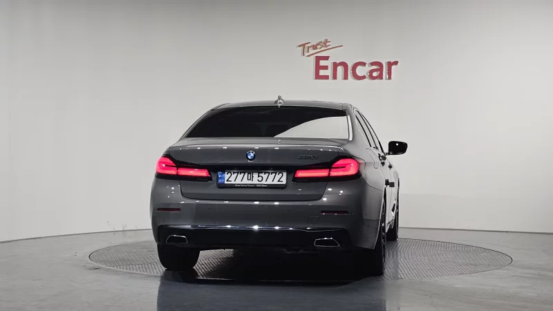 BMW 5-Series