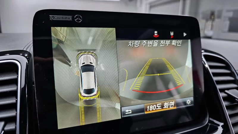 Mercedes-Benz GLE-Class