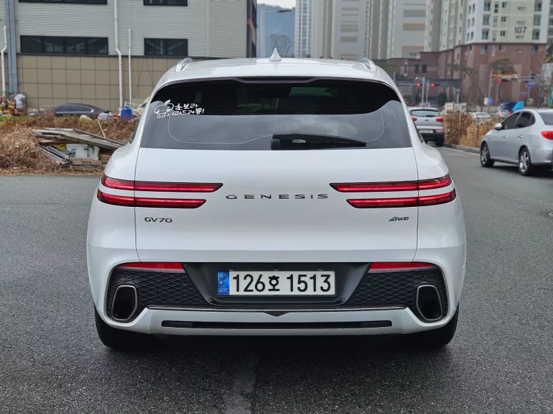 Genesis GV70