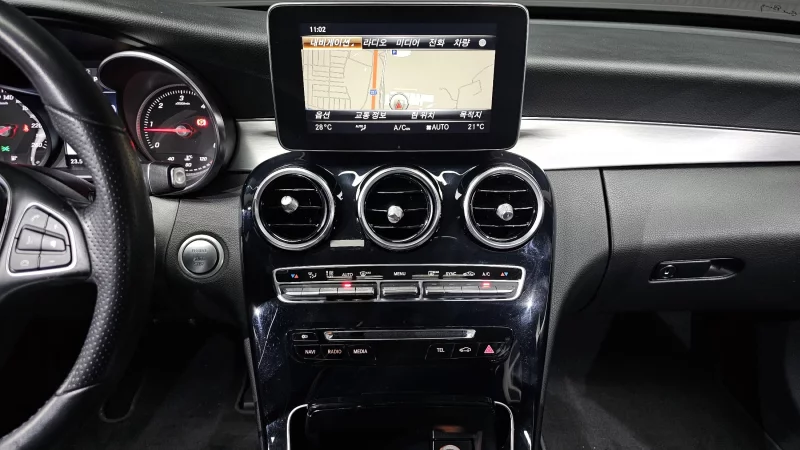 Mercedes-Benz C-Class