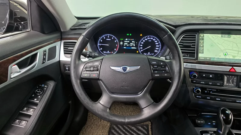 Hyundai Genesis