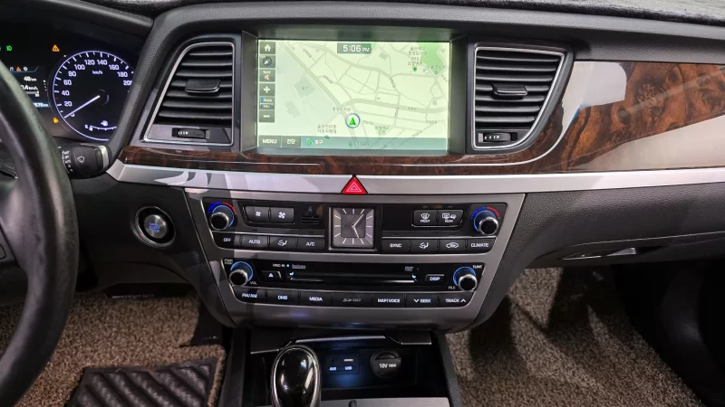 Hyundai Genesis