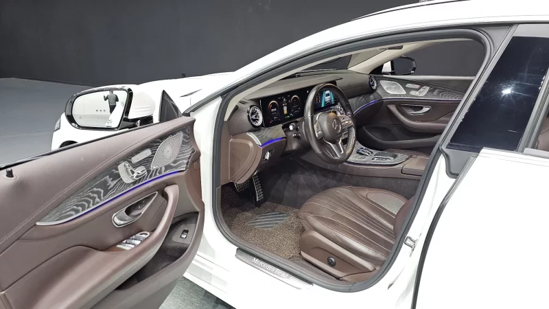 Mercedes-Benz CLS-Class