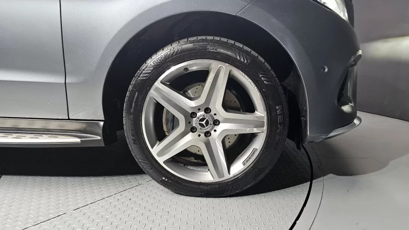 Mercedes-Benz GLE-Class