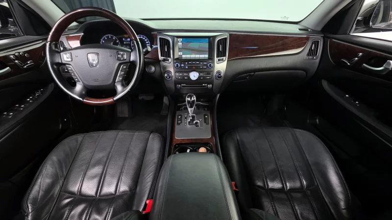 Hyundai Equus