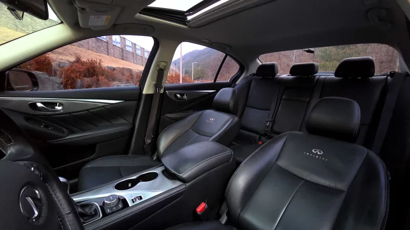 Infiniti Q50