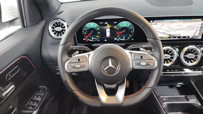 Mercedes-Benz GLA-Class