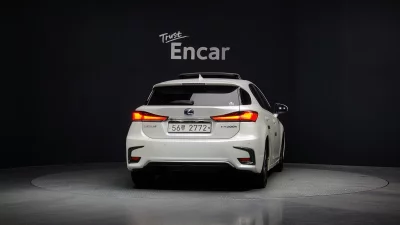 Lexus CT200h