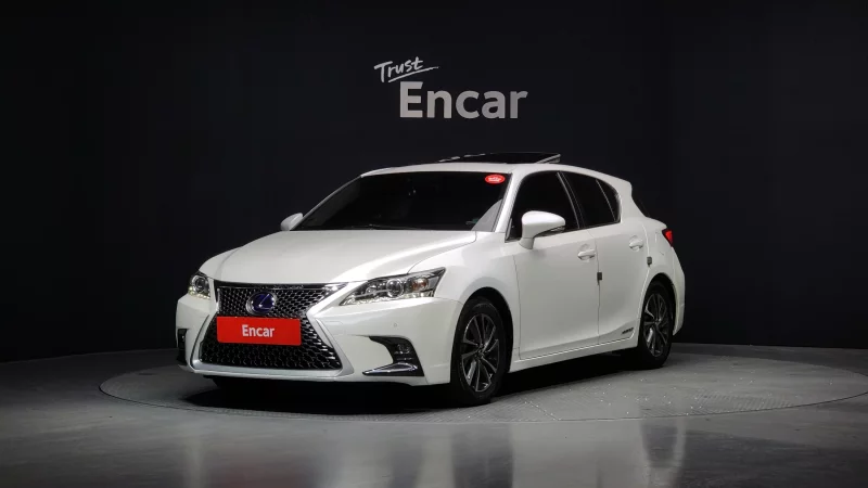 Lexus CT200h