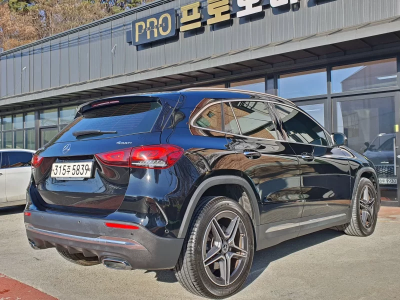 Mercedes-Benz GLA-Class