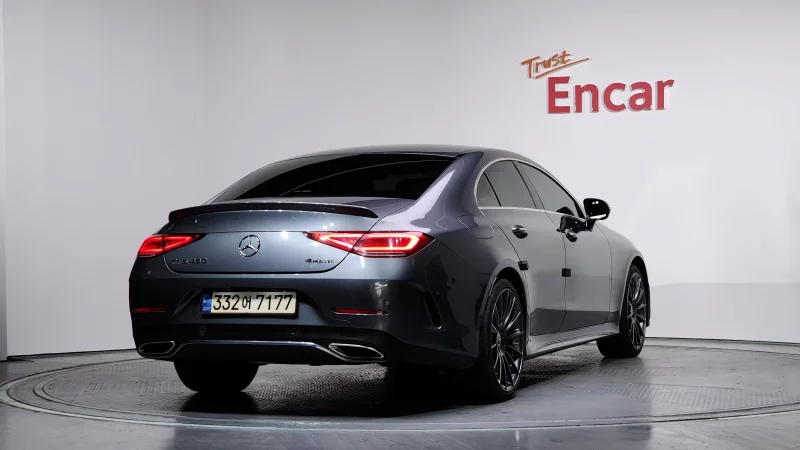 Mercedes-Benz CLS-Class