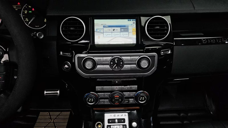 Land Rover DISCOVERY