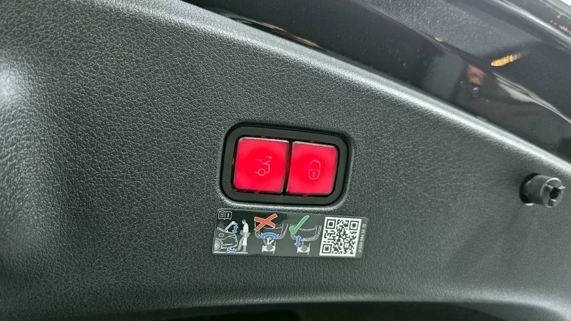 Mercedes-Benz CLE-Class