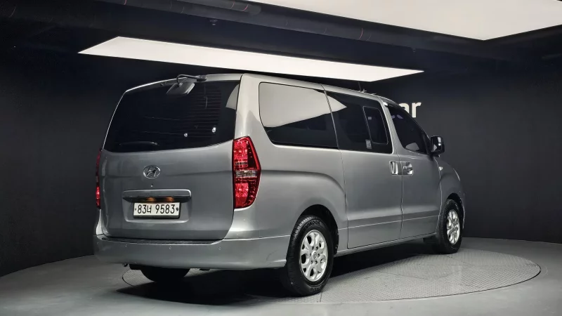Hyundai Grand Starex