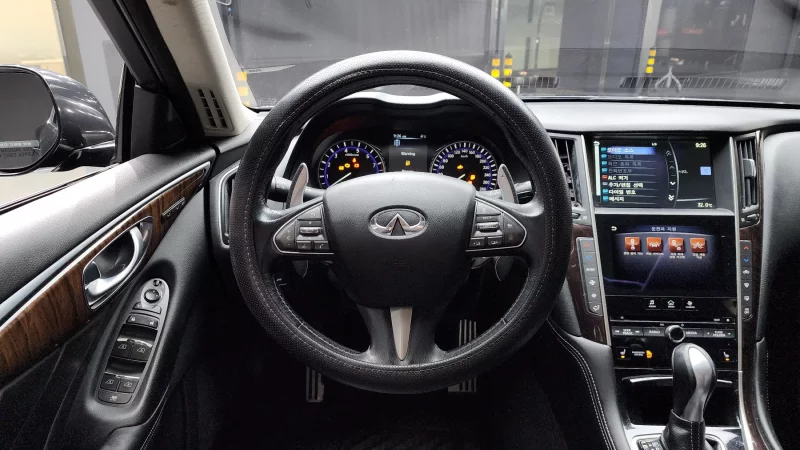 Infiniti Q50
