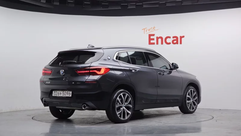 BMW X2