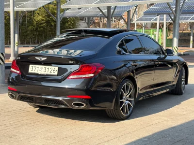 Genesis G70