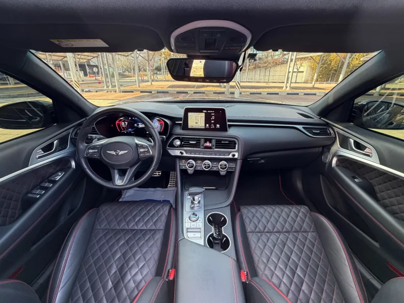 Genesis G70