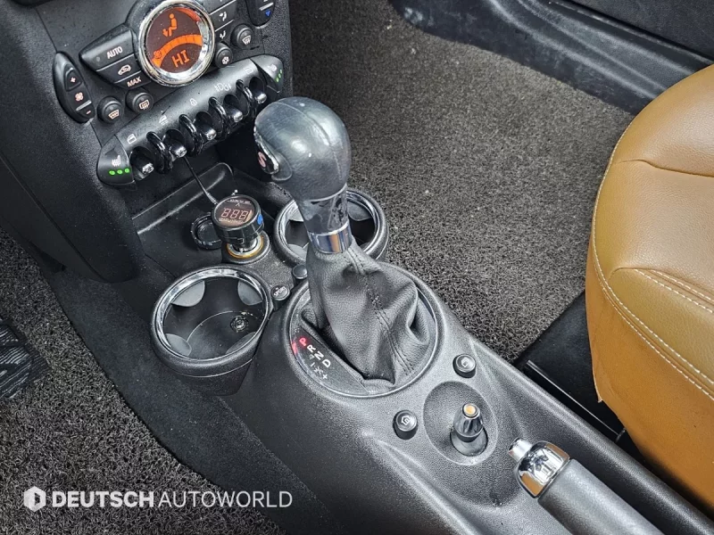 MINI Cooper Convertible