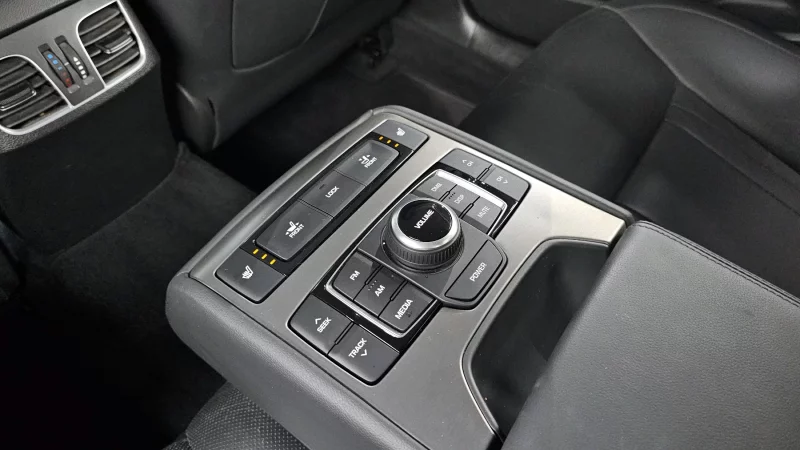 Hyundai Genesis