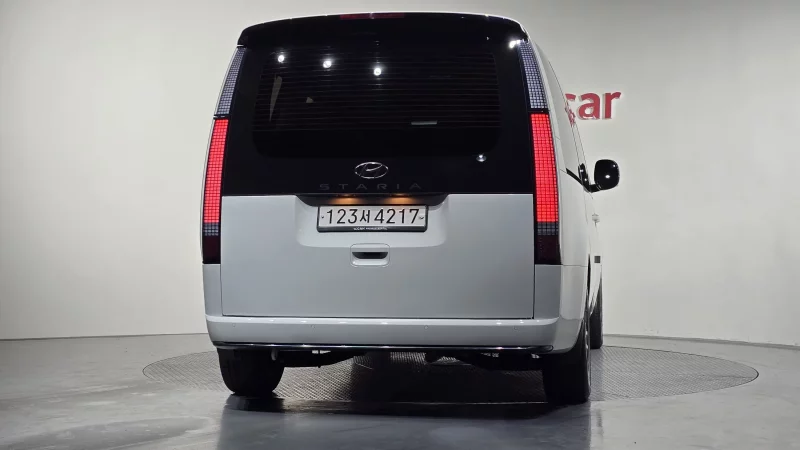 Hyundai Staria
