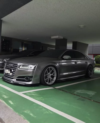Audi S8