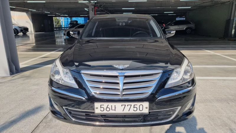 Hyundai Genesis