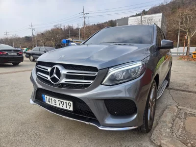 Mercedes-Benz GLE-Class