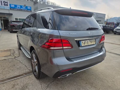 Mercedes-Benz GLE-Class