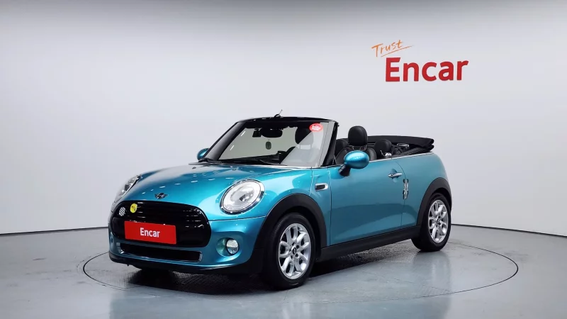 MINI Cooper Convertible