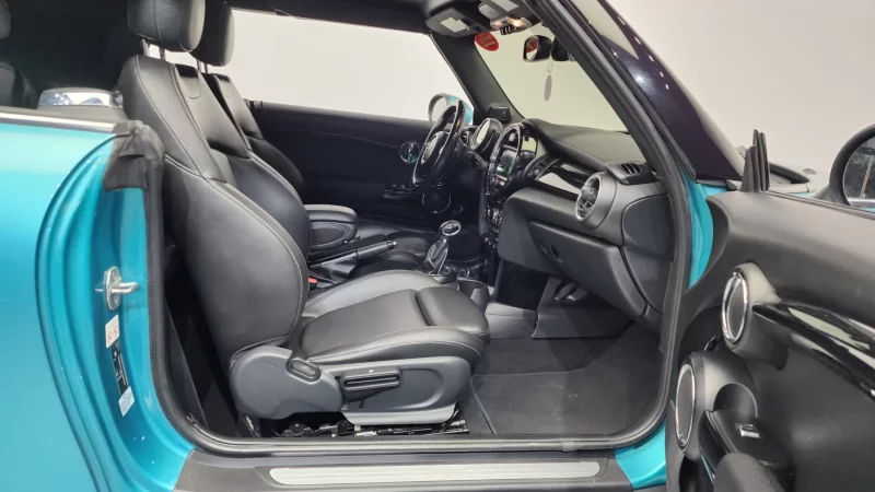 MINI Cooper Convertible