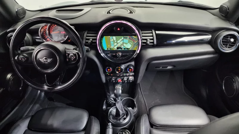 MINI Cooper Convertible