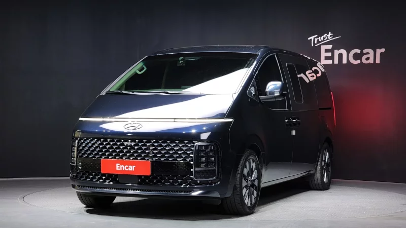 Hyundai Staria