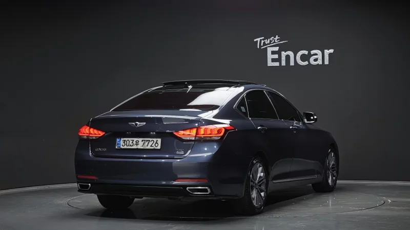 Hyundai Genesis