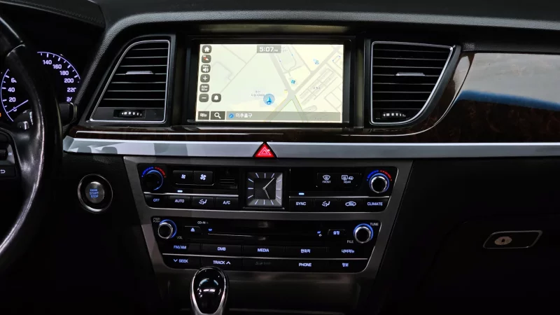 Hyundai Genesis