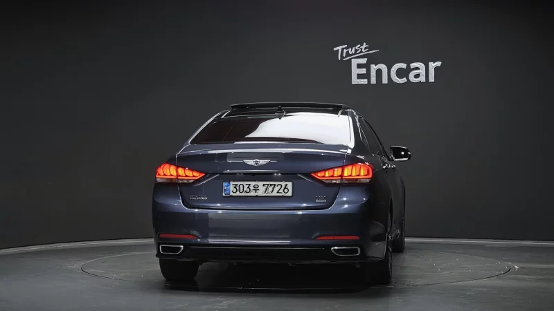 Hyundai Genesis