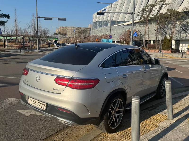 Mercedes-Benz GLE-Class