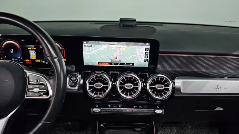 Mercedes-Benz GLB-Class