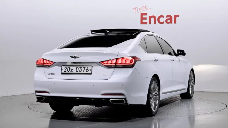 Hyundai Genesis