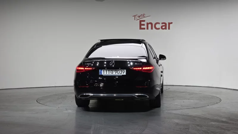 Mercedes-Benz C-Class