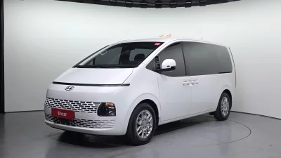 Hyundai Staria